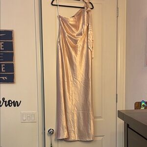 Lulu's One Shoulder Dress in Champagne